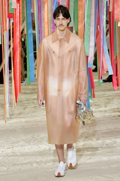 Look 54